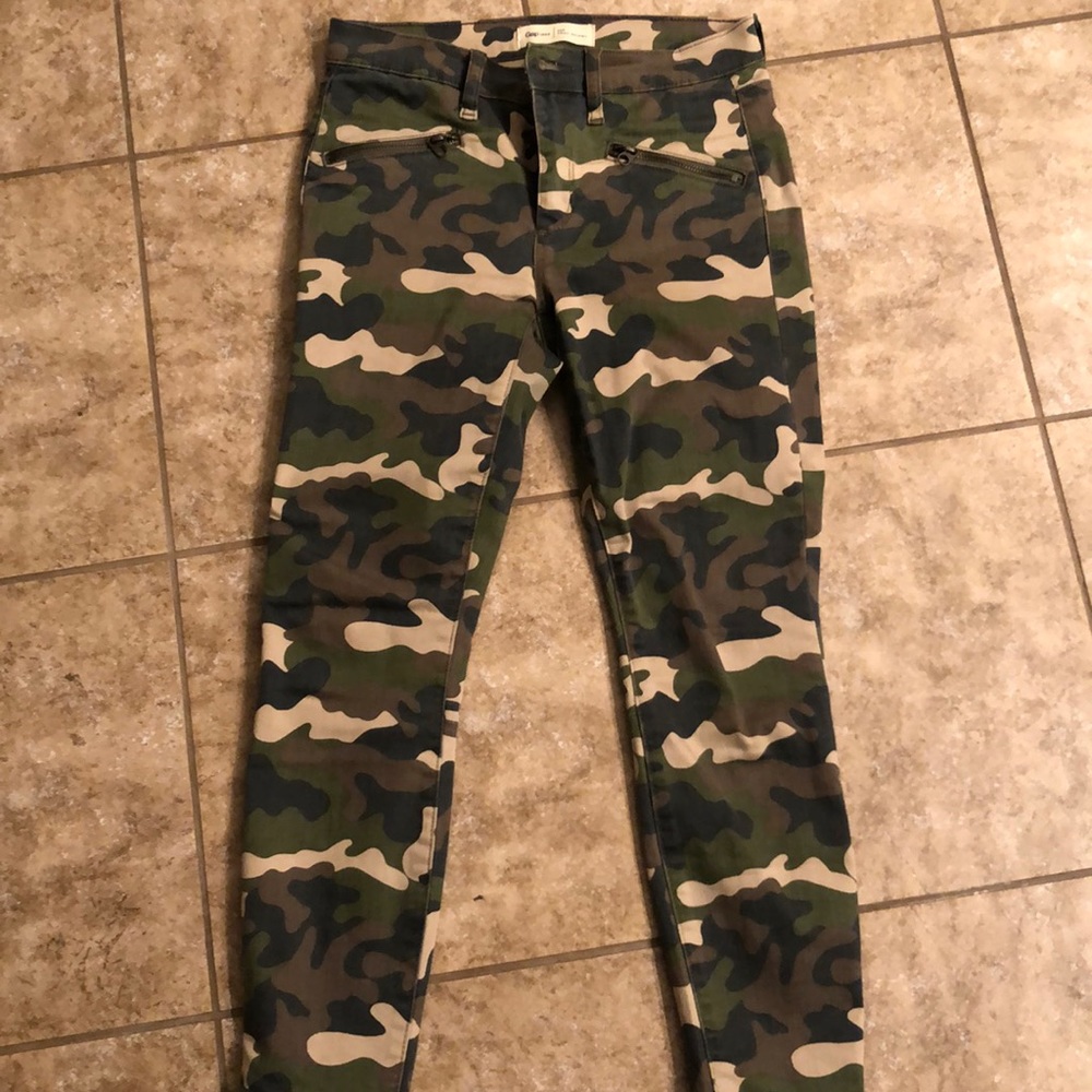 Skinny jeans